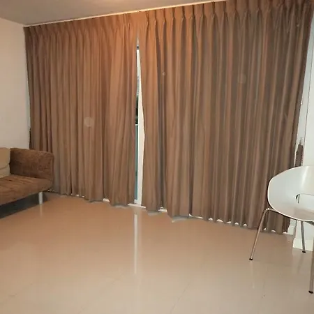 1 Bedroom Near Wong Amat Beach For Rent 103 Apartment Pattaya