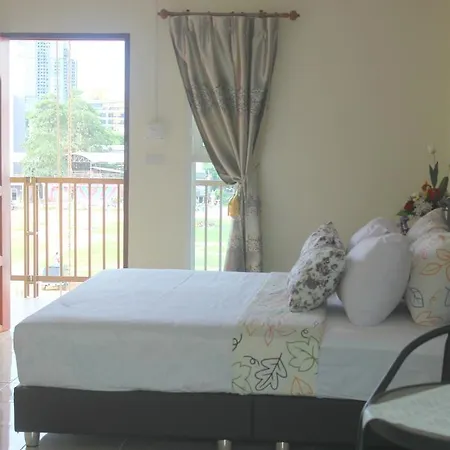 Inn The Moonlight Place Pattaya