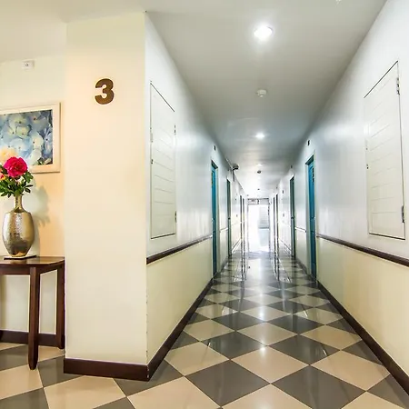 Sutus Court 1 Hotel 3*