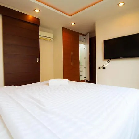 Hyde Park By Sunny Pattaya