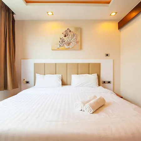 Apartment Hyde Park By Sunny