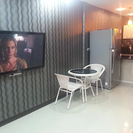 Luxury 2 Bedroom House In Central Holiday home *