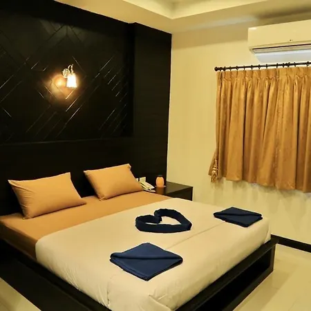 Marfru Cafe And 2* Pattaya