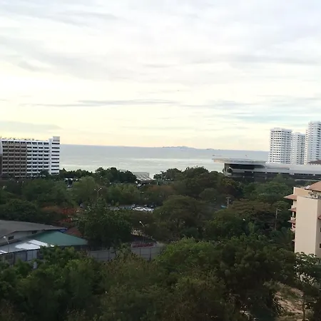 Peak Inn Pattaya