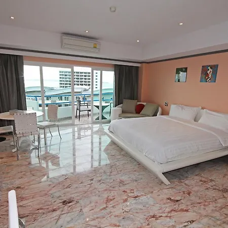 Inn Peak Pattaya