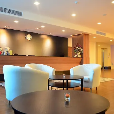 Hotel Tevan Jomtien 4*