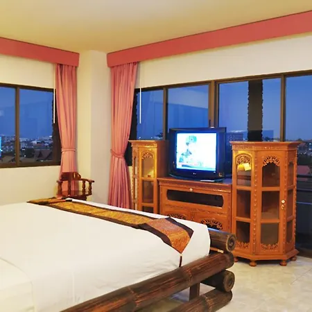 Hotel Eden Hotel Pattaya 2*