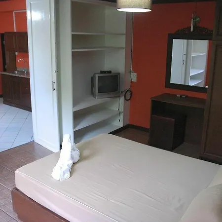 Apartment At Ease Pattaya