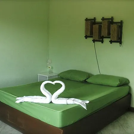 Apartment At Ease *