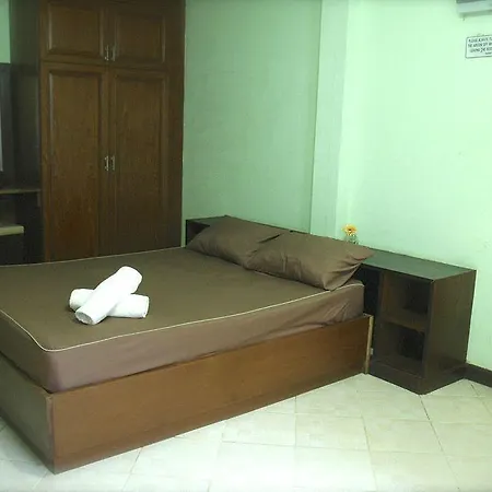 Apartment At Ease *