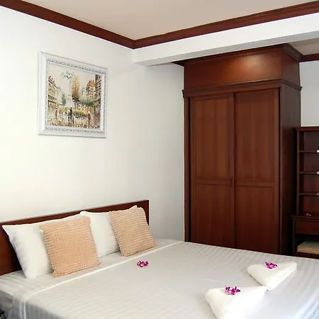 Aparthotel Greenvale Serviced *