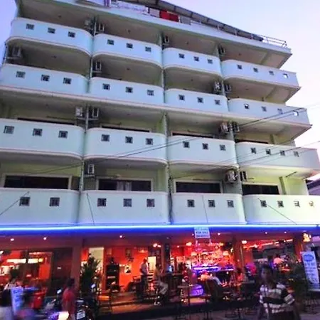โรงแรม โอโย 75381 โรงแรมบิลลาบอง