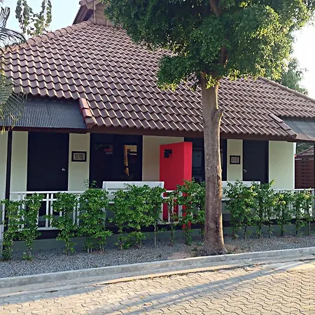 Hotel Nice Resort Pattaya 3*