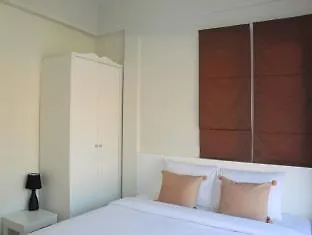 โรงแรม Clean