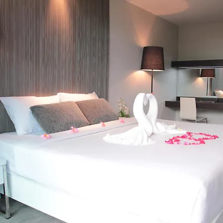 โรงแรม Place Serviced 3*