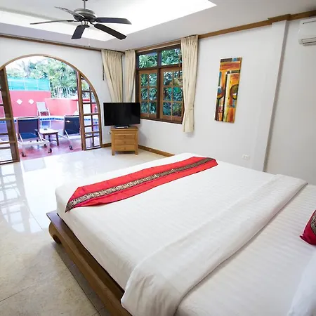 Villa Grand Condo Lotus Pool Villa Near The Beach Pattaya