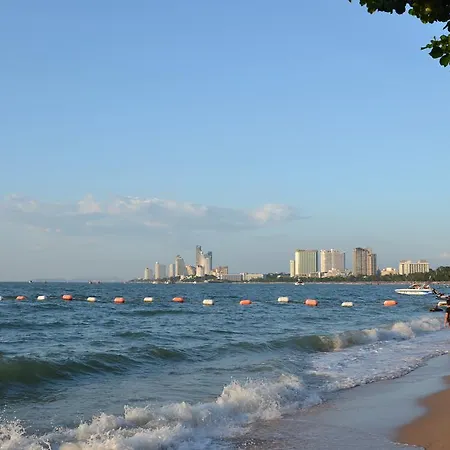 Luxury Seaview Studio In Central