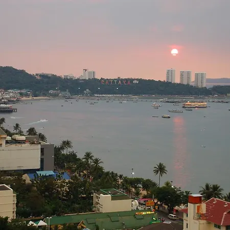 Apartment Luxury Seaview Studio In Central Pattaya