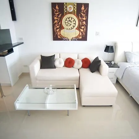 Luxury Seaview Studio In Central Pattaya