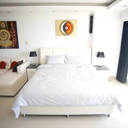 Apartment Luxury Seaview Studio In Central