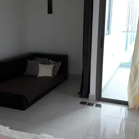 Apartment Wong Amat Tower *