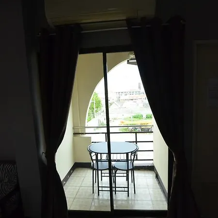 บ้านพัก Bua Khao Paradise Pattaya