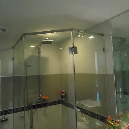 Apartment Wong Amat Tower