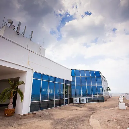 โรงแรม Markland Seaside 3*