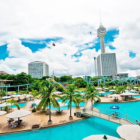 Hideaway Pool Pattaya
