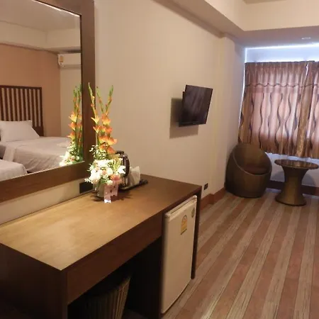 Hotel Oyo 120 Ja Siam Near Bangkok Hospital