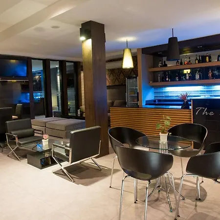 โรงแรม Place Serviced 3*
