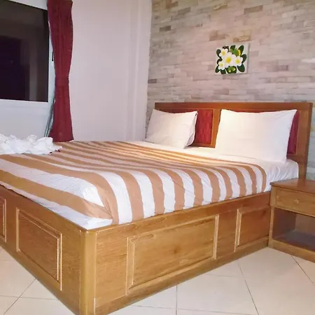 Guest house Chaiyapoon 2*