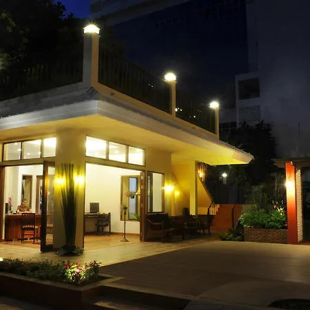 Hotel Baan Khun Nine 3*