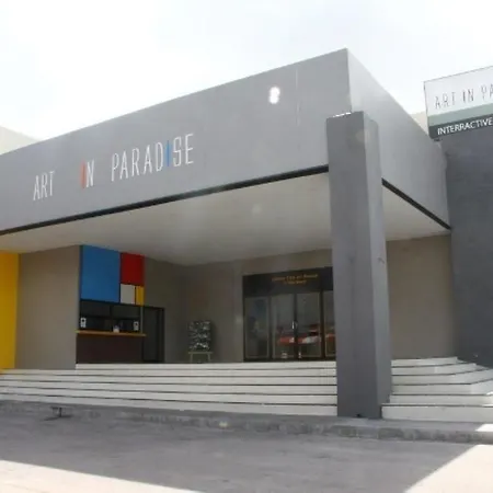 A-one Hotel