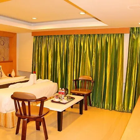 Place 2* Pattaya