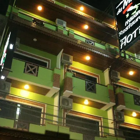 Max Hotel 2*