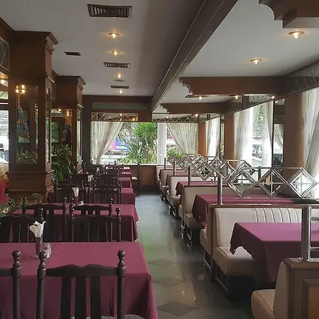 โรงแรมซีซาร์ พาเลซ โรงแรม