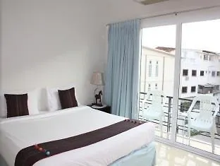Admire House Guest house *