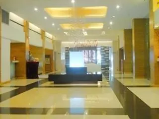 โรงแรม Suncity 4*