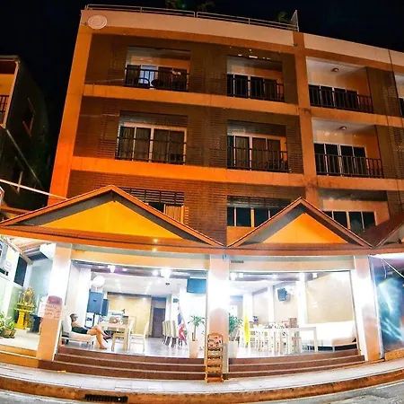 Dacha Beach 2* Pattaya