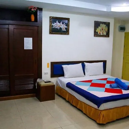 Dacha Beach Aparthotel