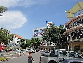 เอเอ โฮเทล พัทยา โรงแรม 2*