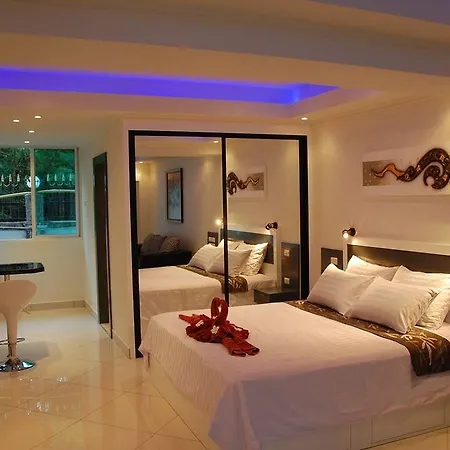Sirikarn & Luxury โรงแรม Pattaya