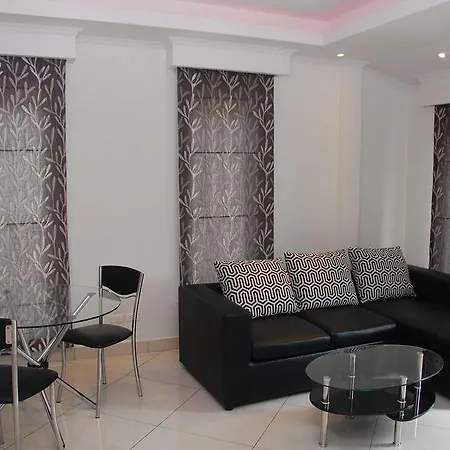 Sirikarn & Luxury 3*