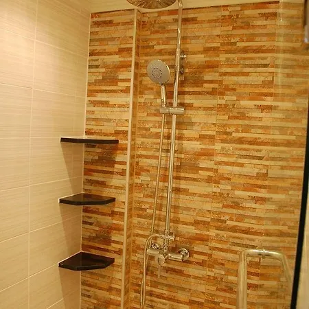 Sirikarn & Luxury โรงแรม 3*