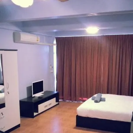 Oyo 963 Sunshine 2* Pattaya
