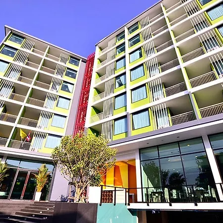 Lakkhana Poolside 4*