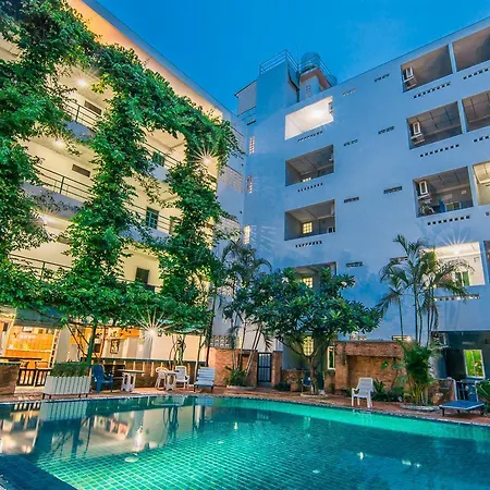 Sutus Court 3 Hotel 3*