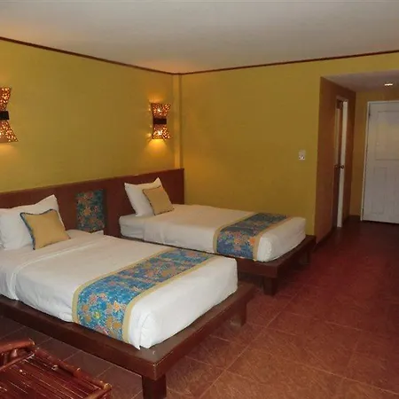 Resort Loma & 3*