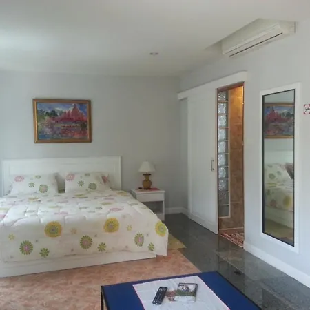 Yiasu Apartment Pattaya